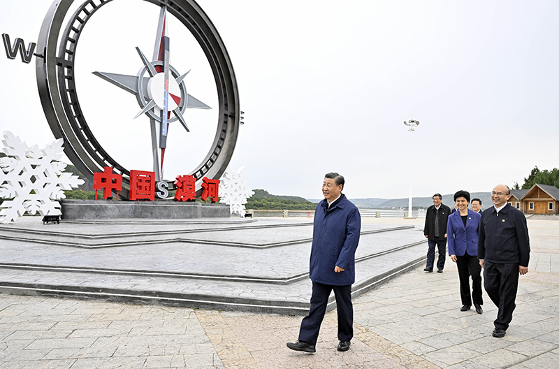 9月6日至8日，中共中央總書記、國家主席、中央軍委主席習(xí)近平在黑龍江考察。這是6日下午，習(xí)近平在大興安嶺地區(qū)漠河市北極村考察。